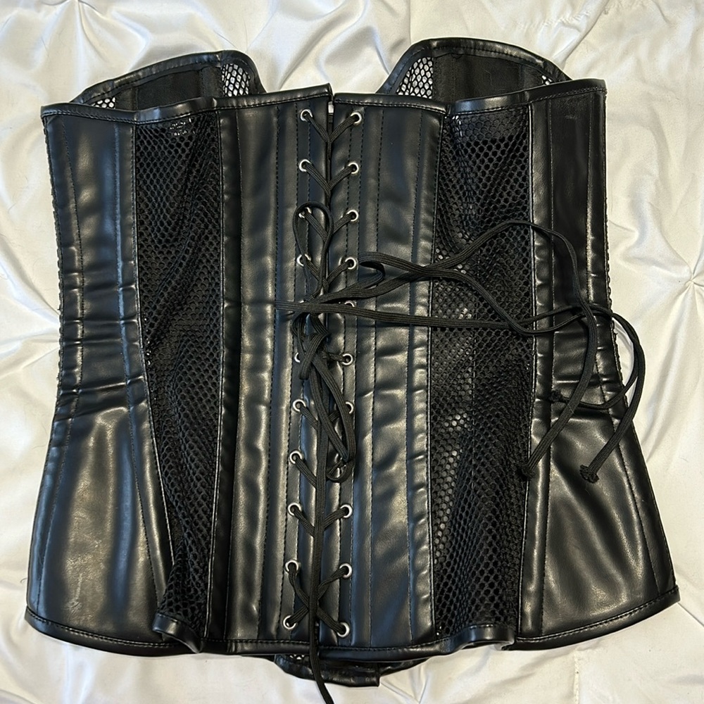 Daisy Corset - Picture 2 of 14